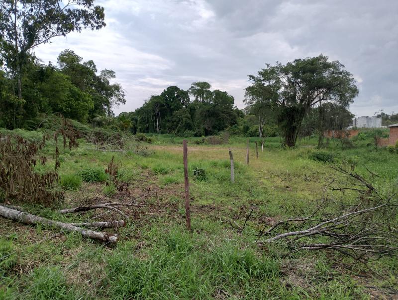 Vendo terreno barato em Piçarras 