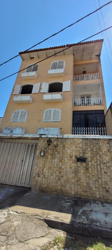 Apartamento 4 quartos linda vista para catedral no centro
