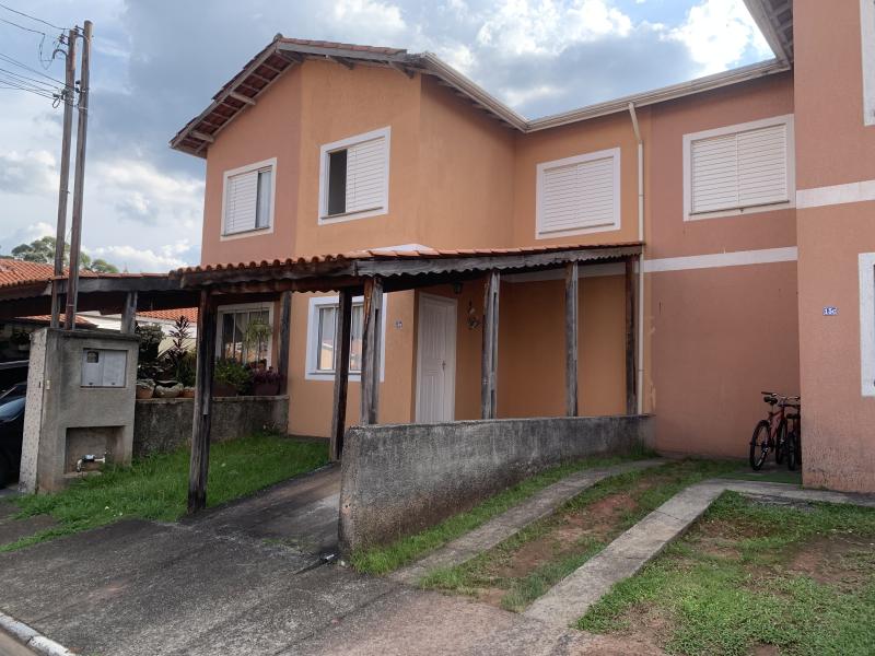 Lindo sobrado em condomínio 