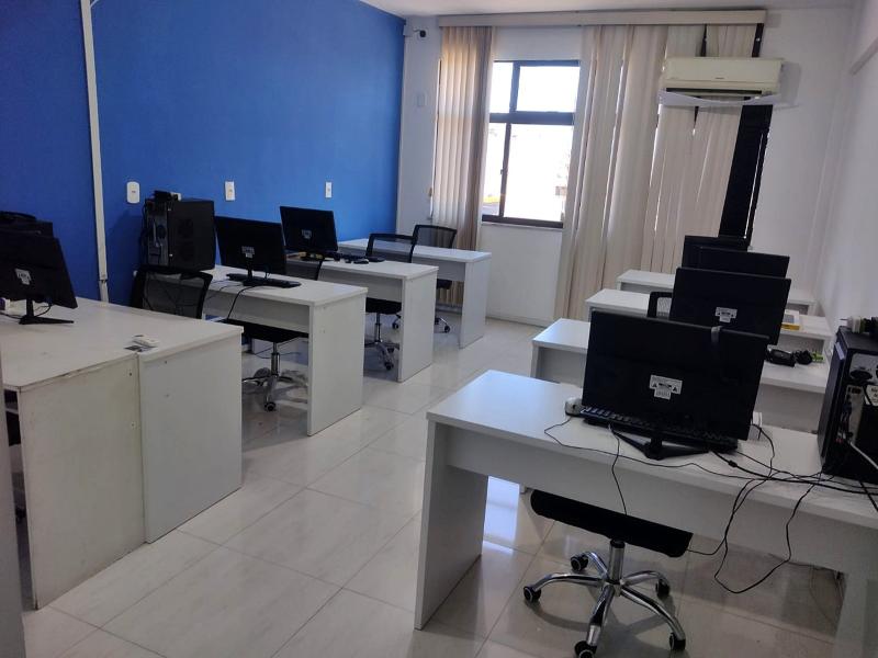 Sala Comercial 52m² à Venda em Cabo Frio/ RJ Bairro São Cristóvão