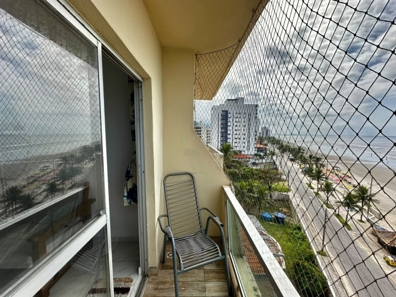 Apartamento em Mongagua Com 1 Dormitório 1 Vaga de Garagem 47m2 frente mar, Bairro Vera Cruz