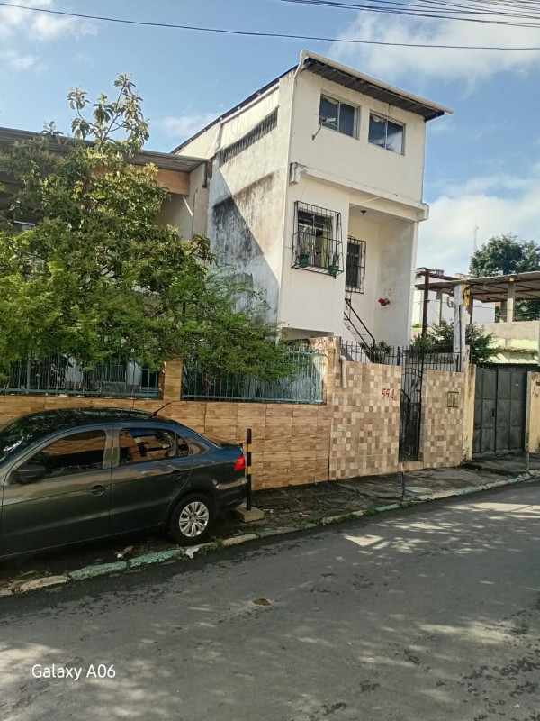CASA 5 QUARTOS + SUÍTE | 2 ANDARES | R$ 220 MIL