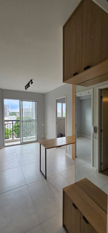 Apartamento à venda em Moema