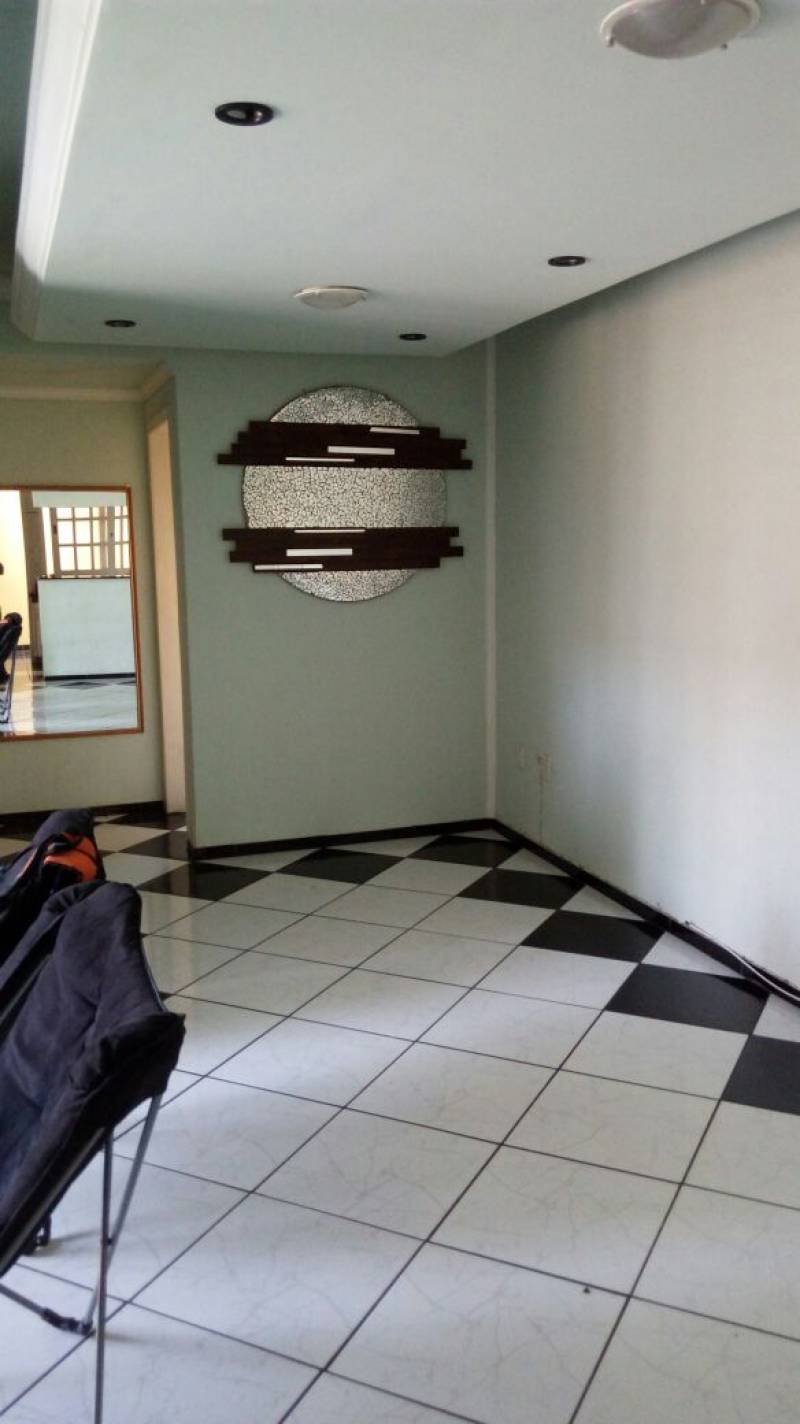 Barbada quitado Apartamento 3 Dom. Avenida principal