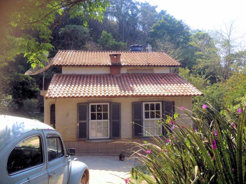 Sítio a 1.030m de altitude na Serra da Mantiqueira