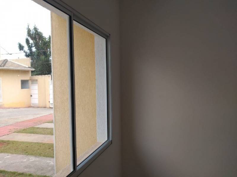 Sobrado novo em Cotia, km 26 da Raposo Tavares