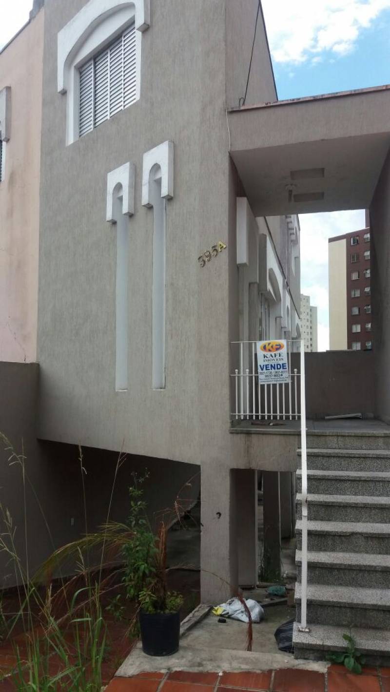 Sobrado com excelente localização 