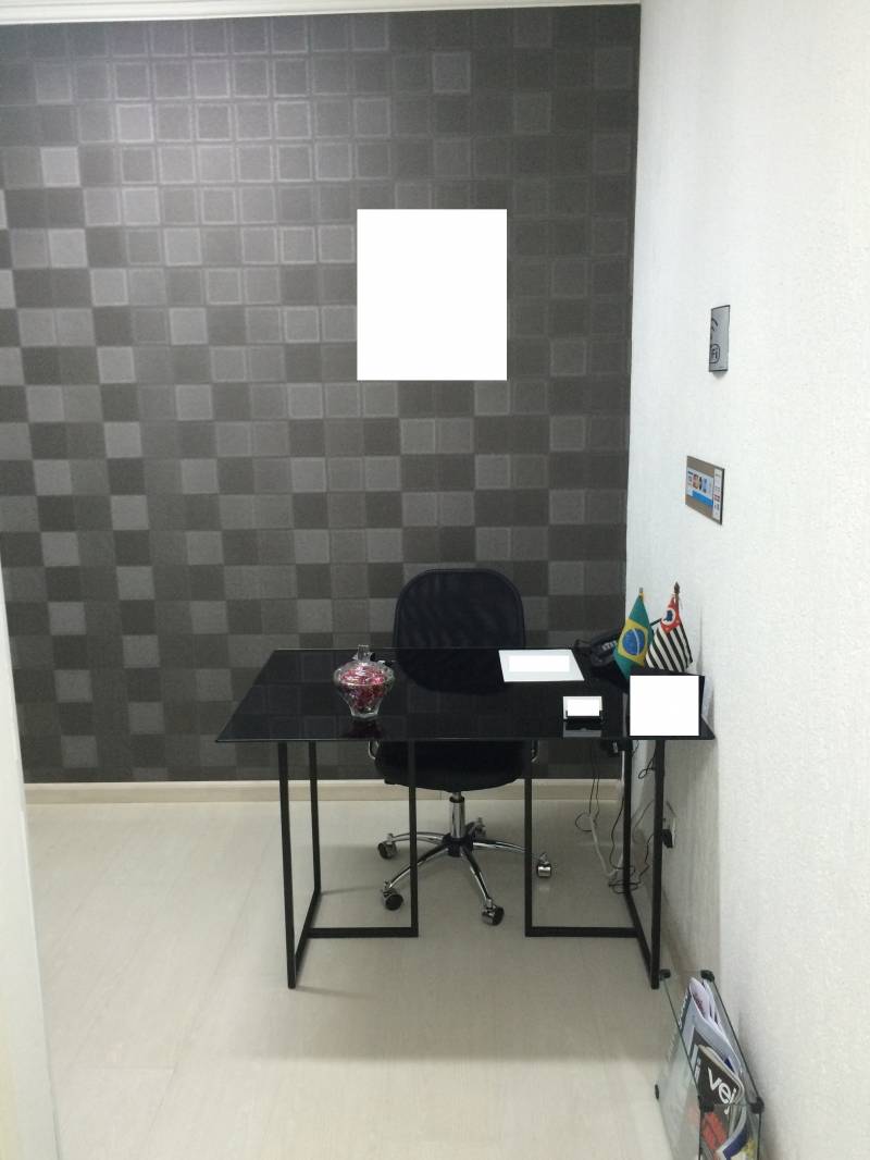 Sala comercial na Paulista, reformado, próx. Metro Brigadeiro