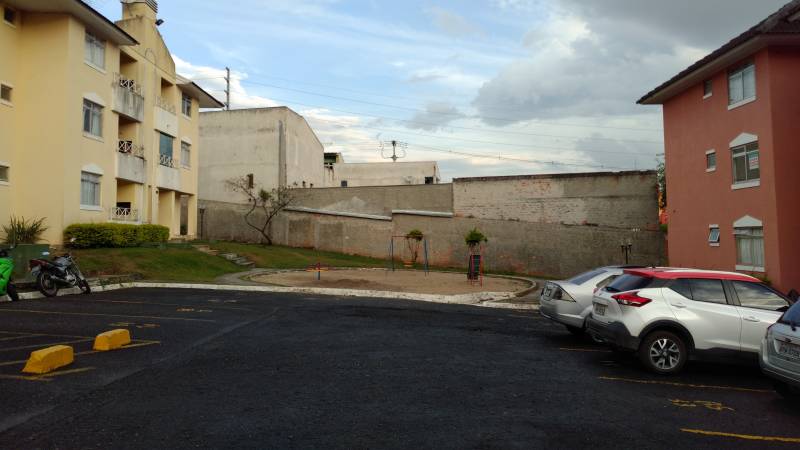 Apto 2 Q. a venda no Bairro Alto