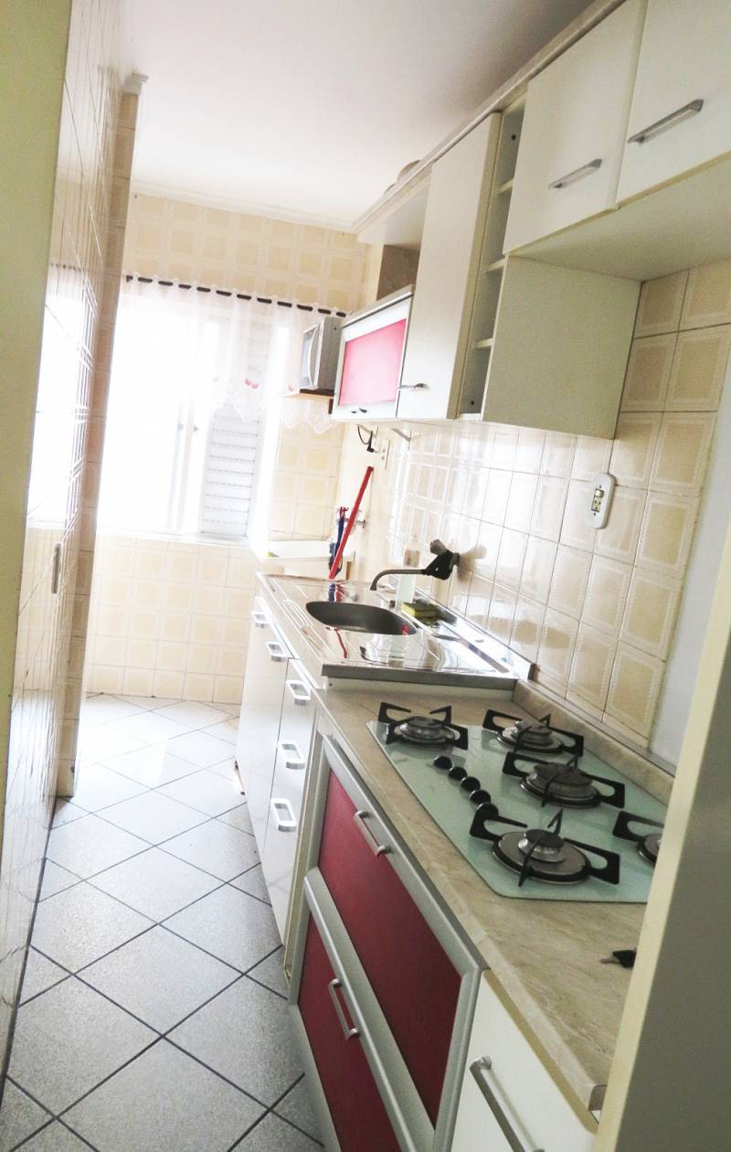 Vende-se apartamento de 03 dormitórios em Balneário Camboriú