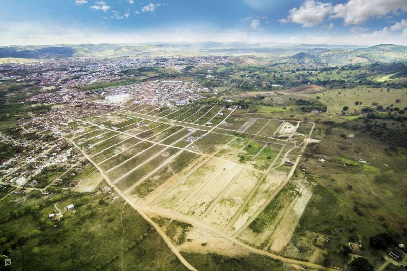 LOTE EM LOTEAMENTO VITORIA DE SANTO ANTÃO /PE 
