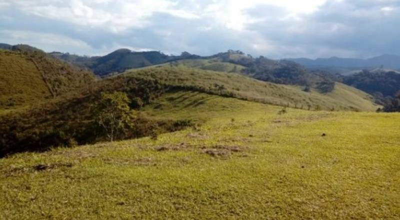 Terreno com linda vista