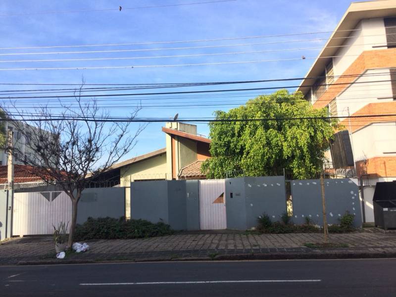 Casa Residencial/Comercial 