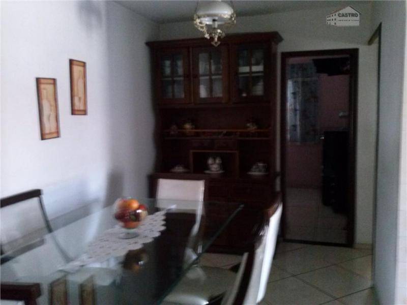 Sobrado c/3 dorm. +Escritório +Salão comercial