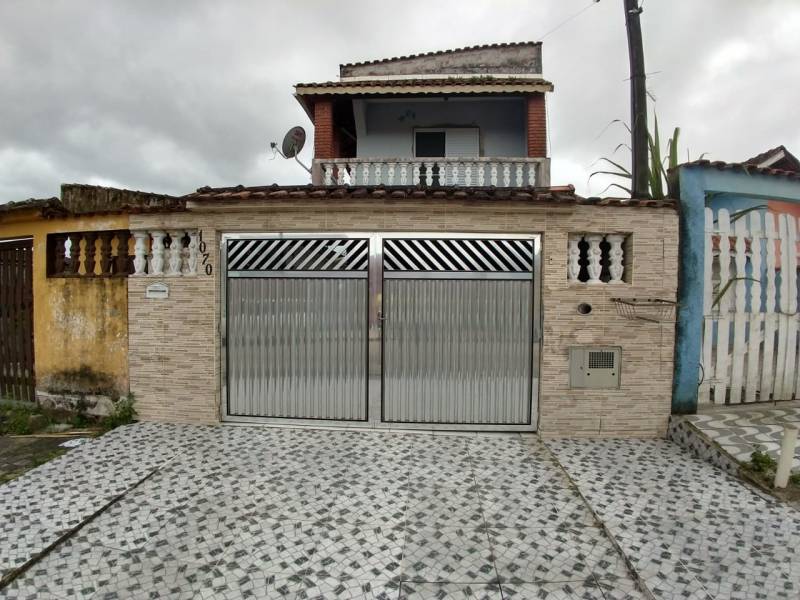 Lindo Sobrado 3 dormitorios em Mongagua