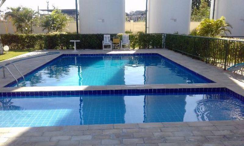 Alugo um apartamento em Honório Gurgel