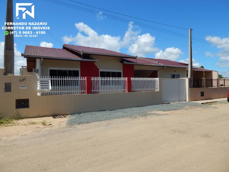 Casa individual na praia de Balneario Piçarras/SC
