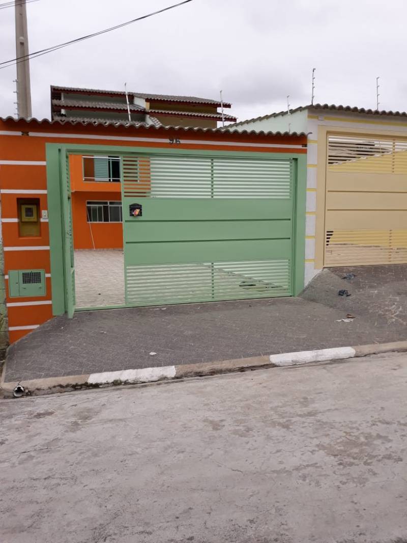 Belo sobrado pronto para morar 