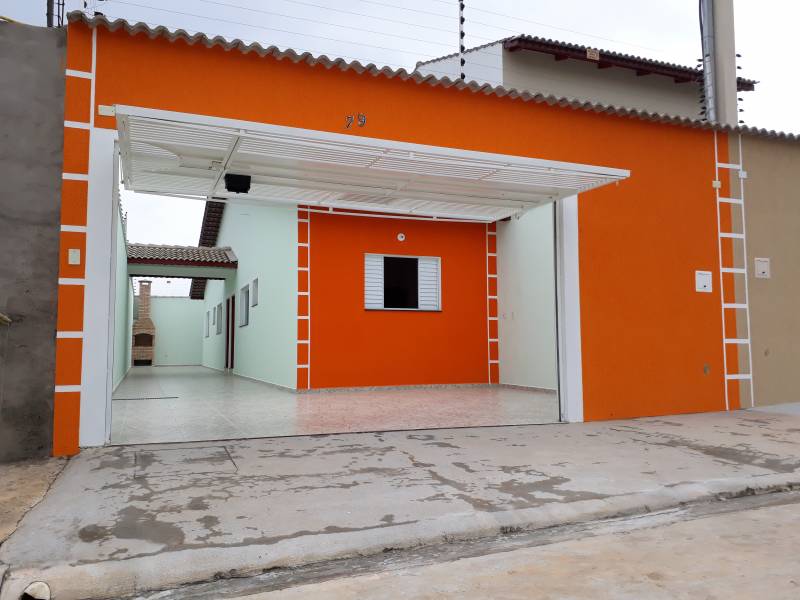 Bela casa, pronta para morar!!