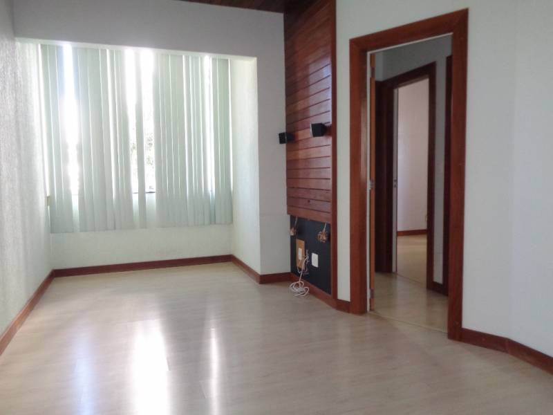 Oportunidade Para Morar no Bairro Nova Suissa em BH