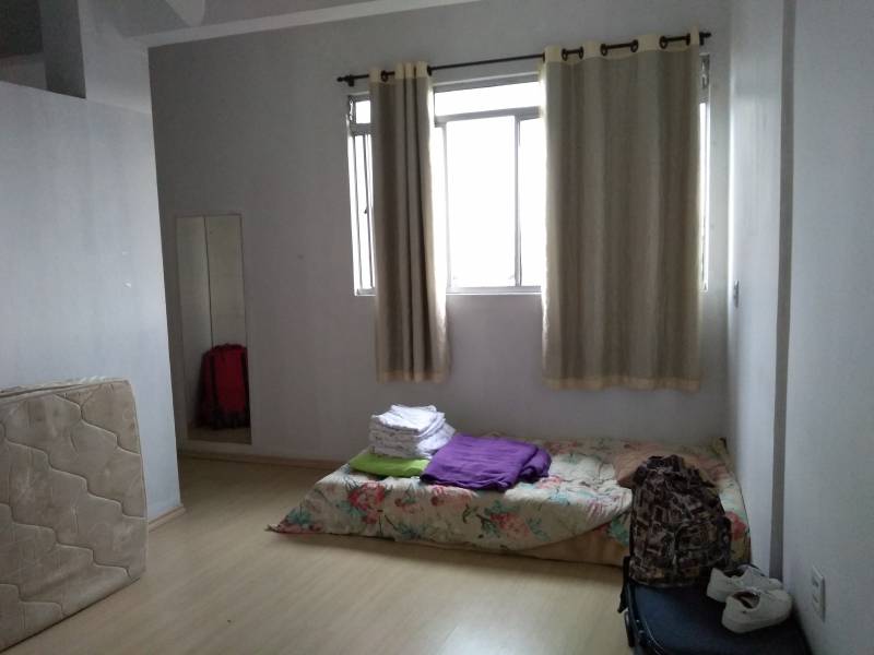Apartamento dois quartos com suite