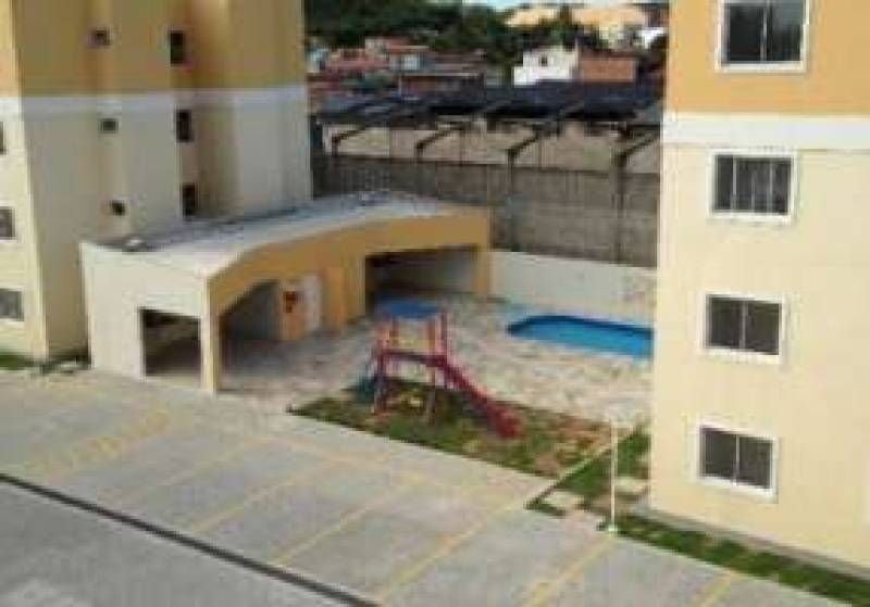 Apto Cond. Rosa dos Ventos