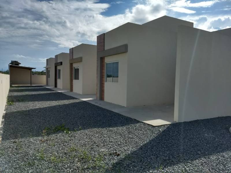 Geminados localizados no bairro Quinta dos Açorianos. Barra Velha