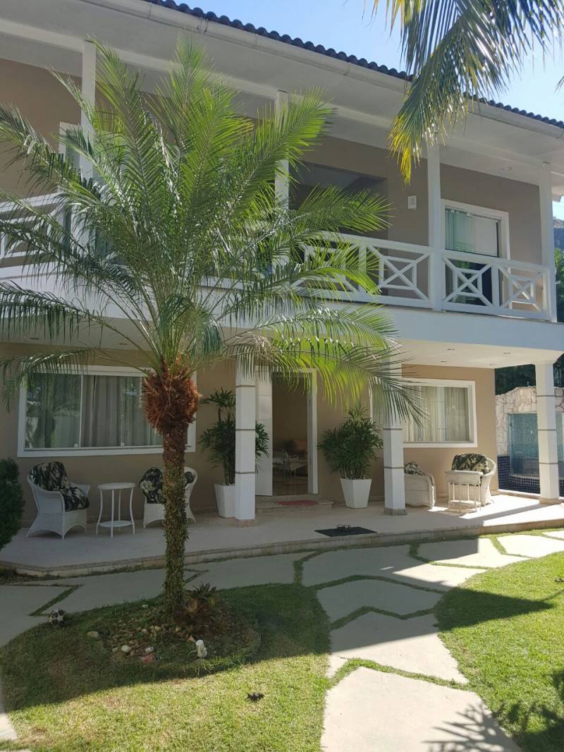 casa duplex em cond fechado