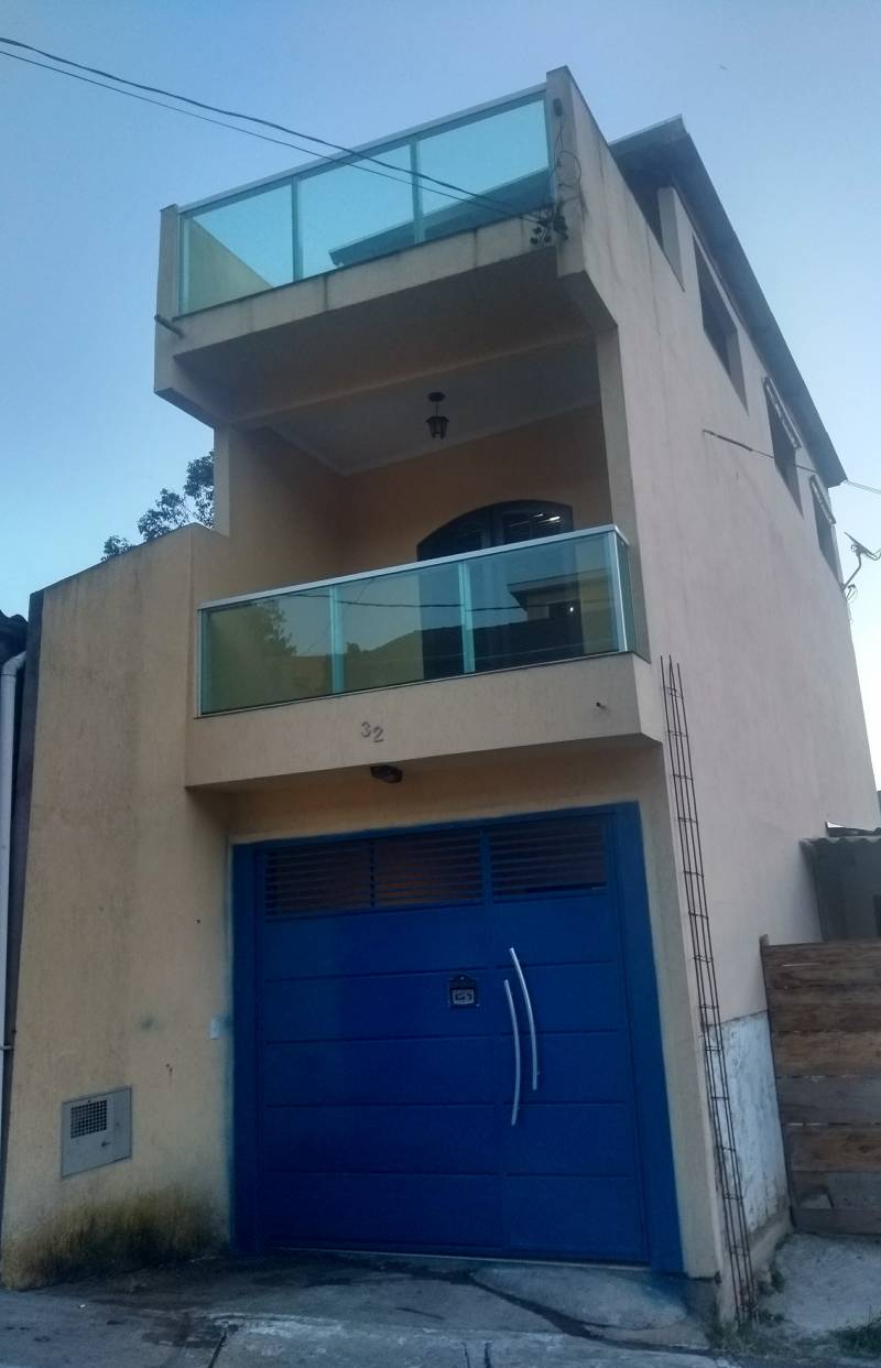 Lindo Sobrado no centro de Parelheiros