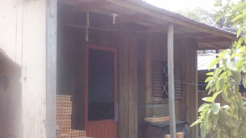Casa no bairro Serraria