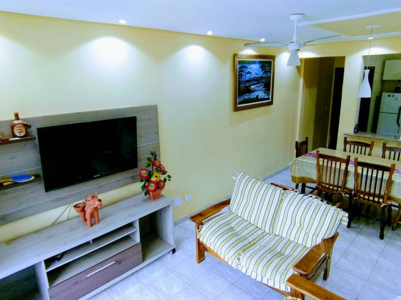 Alugo apartamento anual com lazer na enseada Guarujá