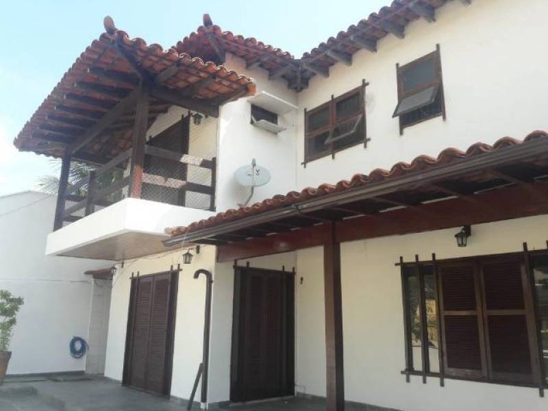 Exelente casa bairro nobre de JPA