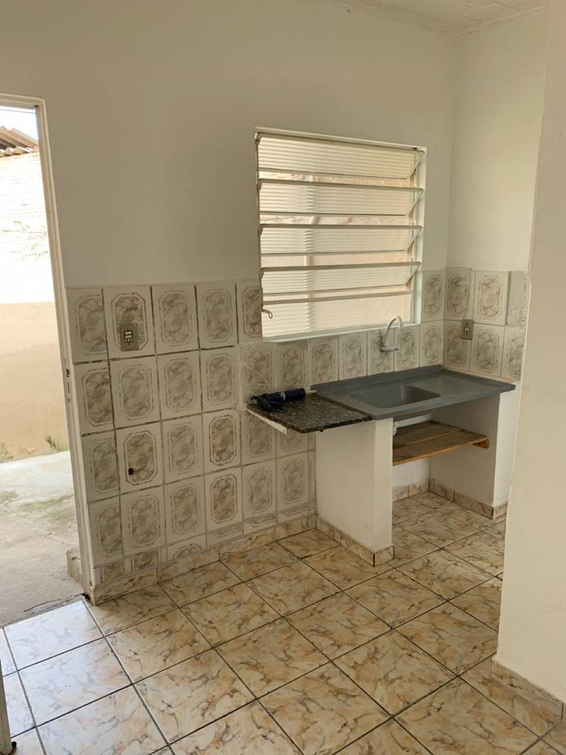 Casa com 2 dorm proximo ao Extra Amoreiras