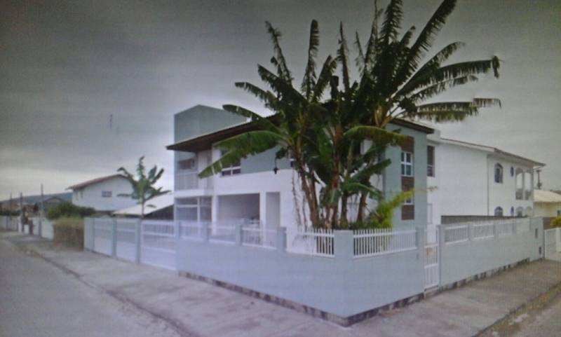 Casa com 5 dorm, no bairro Carianos