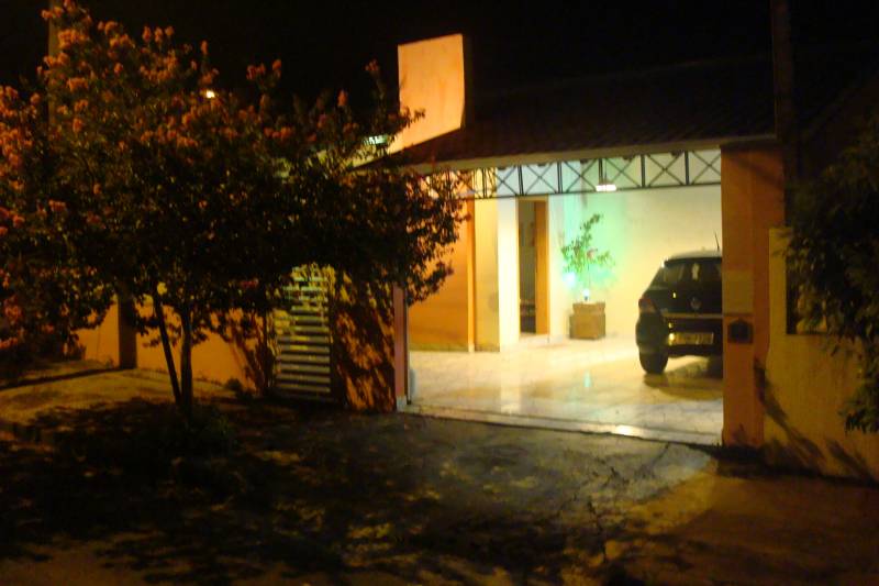 Casa Na Região do Aeroporto Recém Reformada