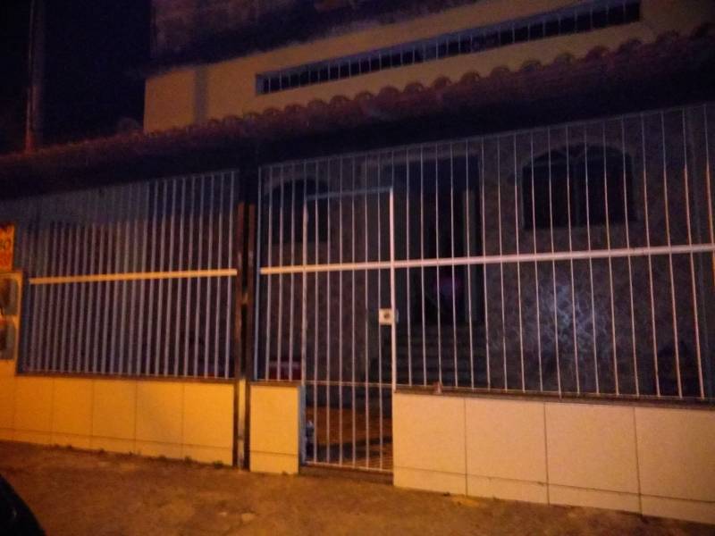 Conjugado proximo a praia em Conceição de Jacarei