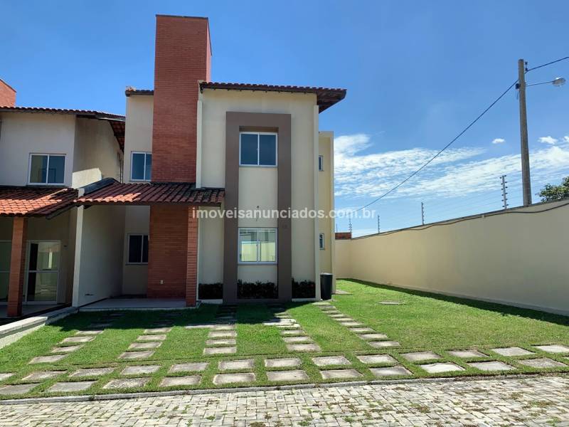 Casa Duplex em Condomínio em Aquiraz