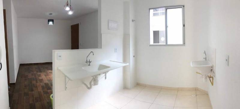 Aluga-se apartamento