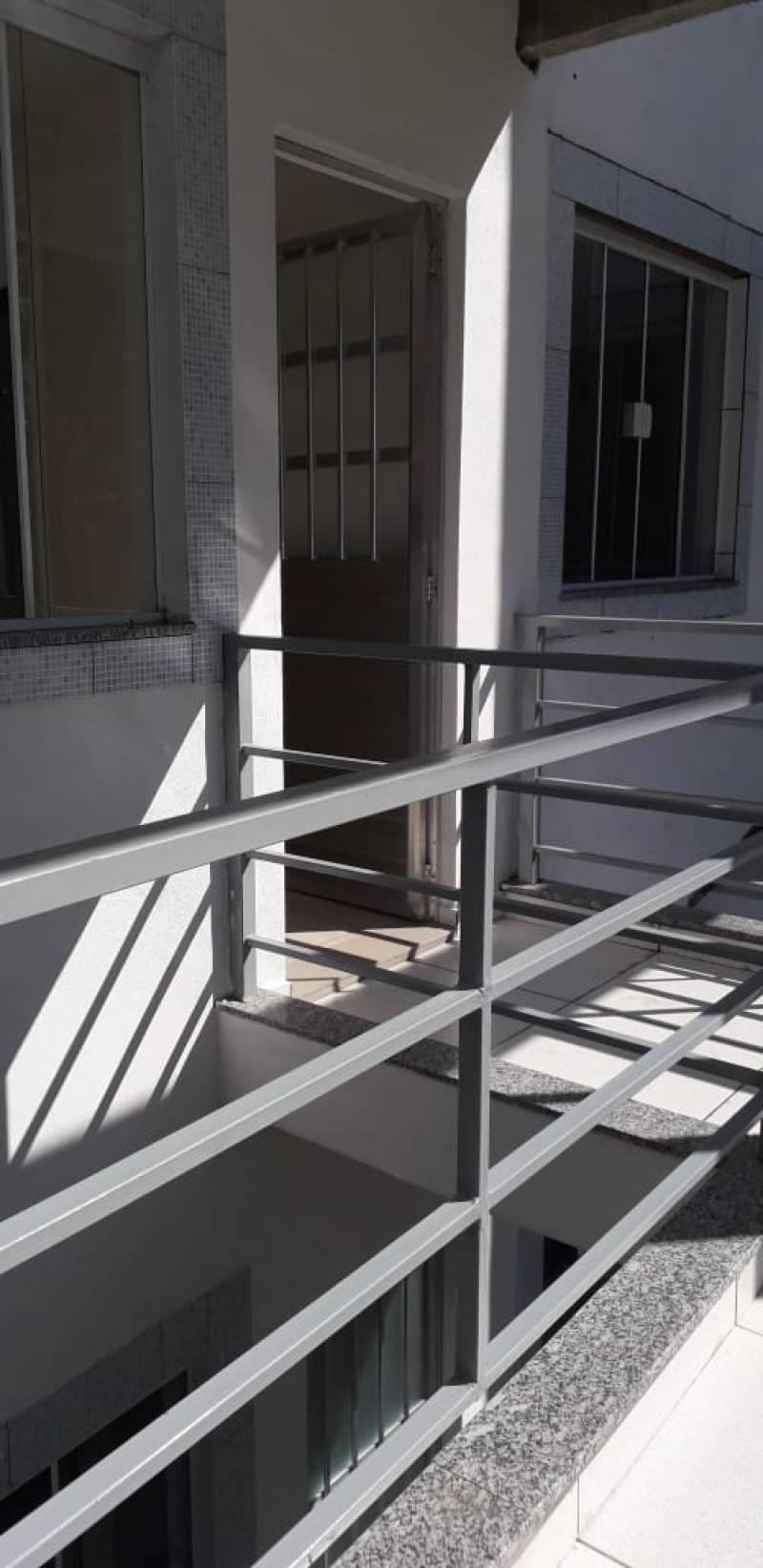 ALUGO EXELENTE APARTAMENTO