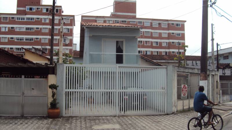 Vendo sobrado Praia Grande Boqueirão 3 quadras da Praia