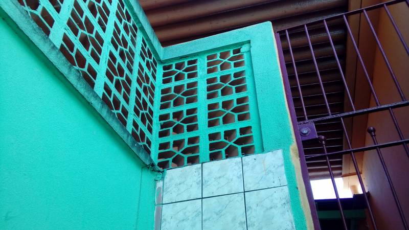 Casa com 3 comodos, zn sul