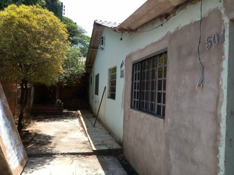 Casa com 4 Dormitórios