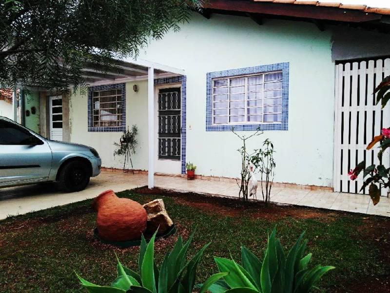 Casa térrea em condomínio