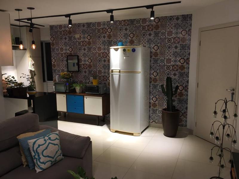Apartamento Decorado e Reformado próximo à linha Verde do Metrô