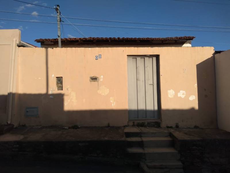 Vende-se casa em Vitória da Conquista - BA 