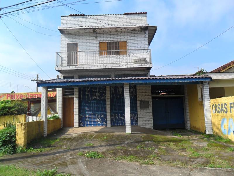 Salão Comercial com Residência