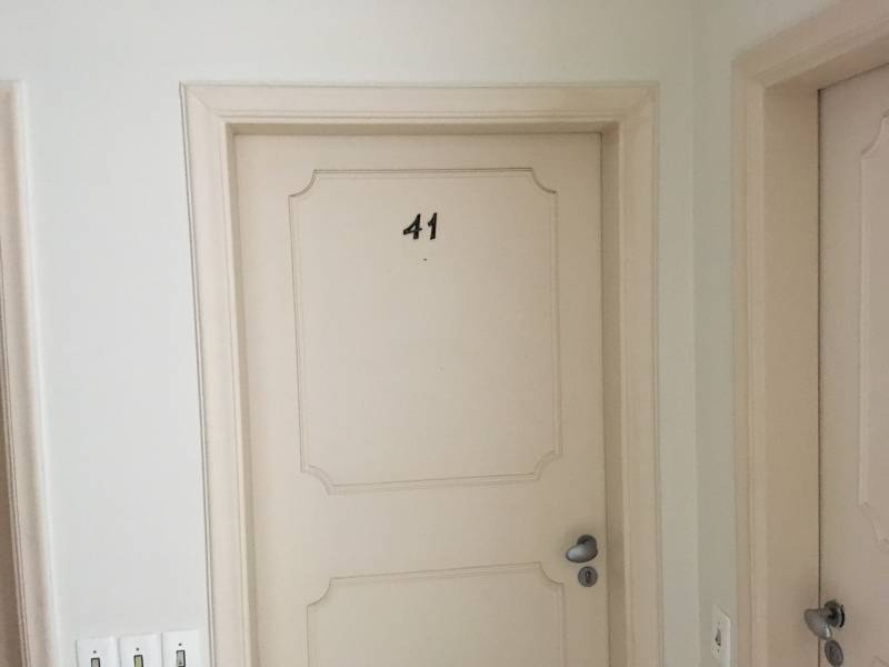 (vende-se apartamento no guaruja)