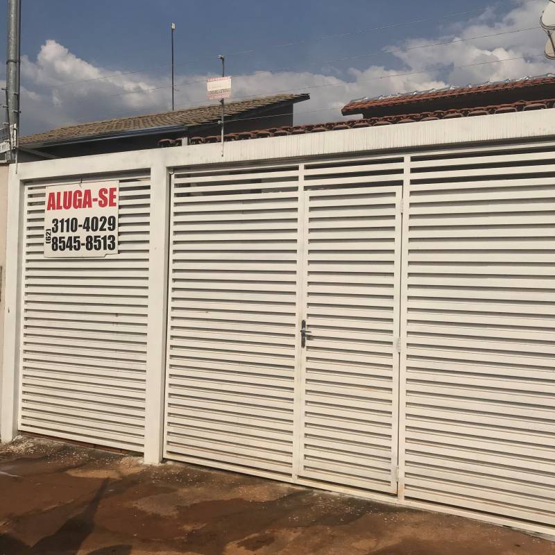 Aluga-se Casa Trindade - Próximo a IFG