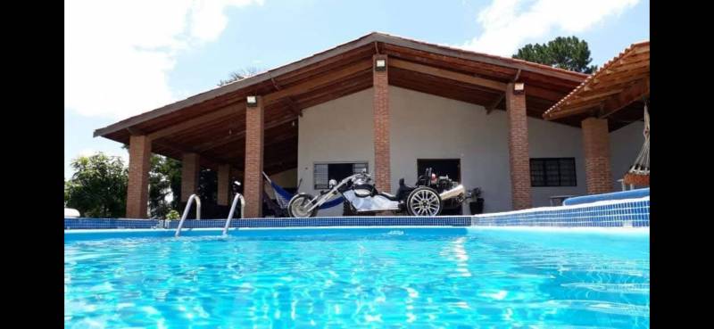 VENDO CASA NO RESIDENCIAL COWTRY FELIX