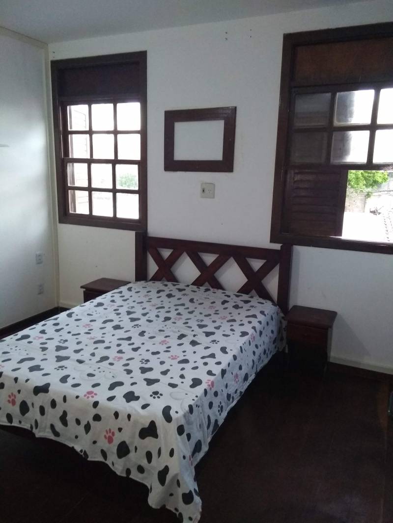Kitnet com cozinha separada - Itapuá centro (Água e Luz incluidas)